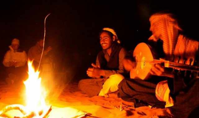 Viaggiare con sconosciuti dormendo dove capita:  Avventure nel mondo